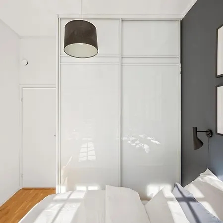 Modern & 2 Bedroom With Parking Appartement *